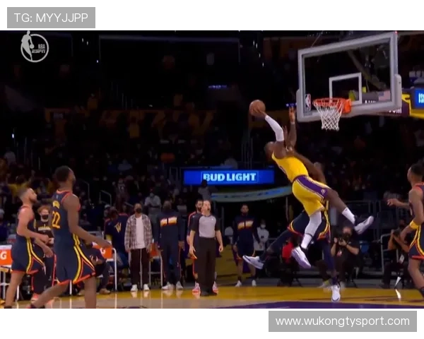 乔丹·普尔利用无球跑动提升三分效率拉开金州攻防差距