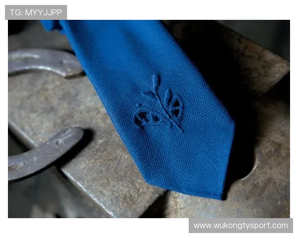 威少衣柜里塞满西装，训练完直接走红毯？