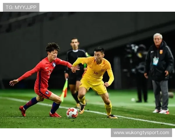 任意球快发规则全面拆解：何时允许裁判不吹哨？